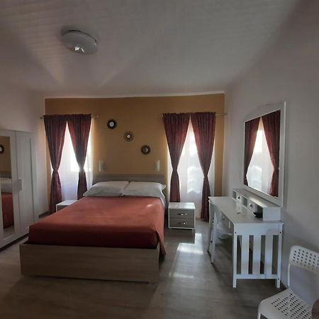Viccinella House Apartment Capranica ภายนอก รูปภาพ