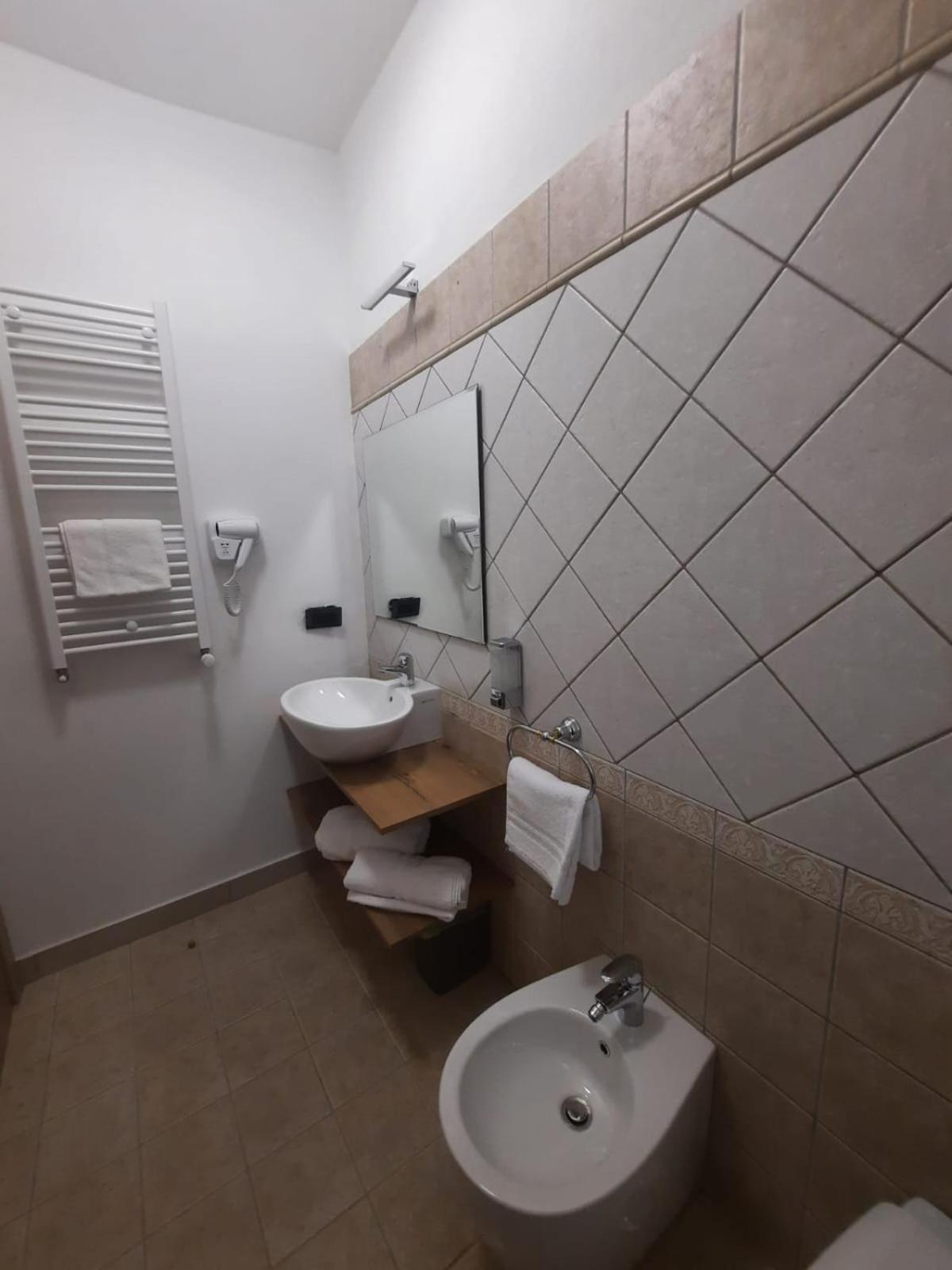 Viccinella House Apartment Capranica ภายนอก รูปภาพ