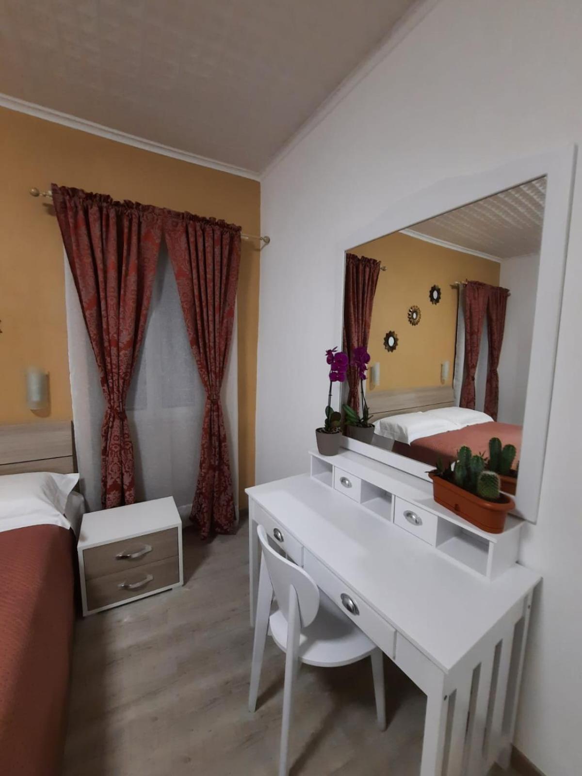 Viccinella House Apartment Capranica ภายนอก รูปภาพ